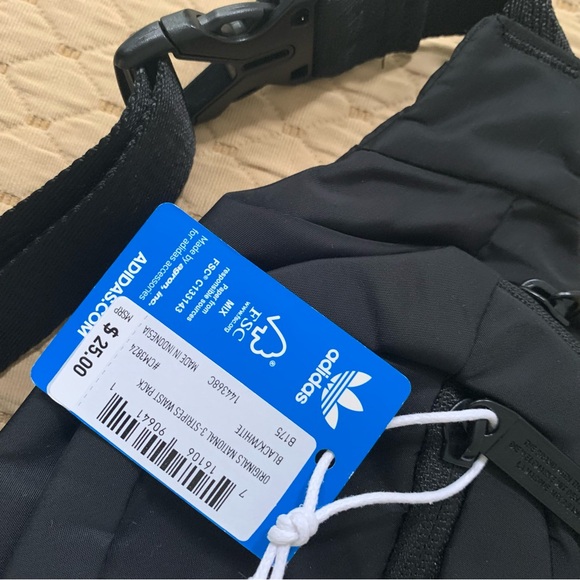 NWT Adidas Originals Black & White Waist  Bag - Picture 5 of 10